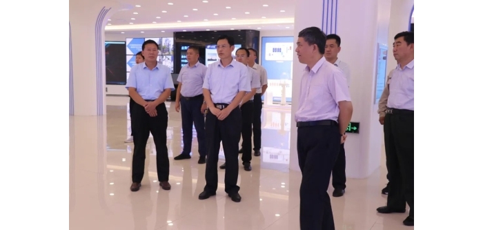 省派濟(jì)寧市中心組領(lǐng)導(dǎo)到汶上縣山東洲藍(lán)環(huán)保科技有限公司調(diào)研