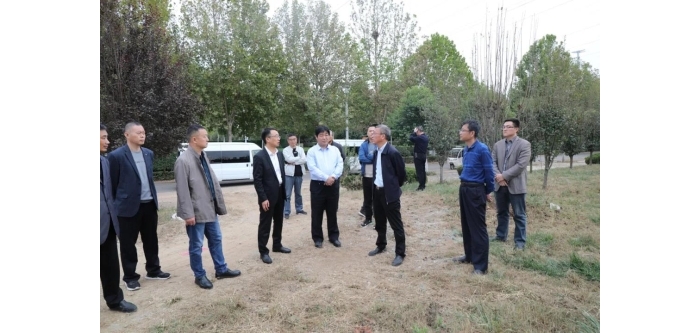 縣政府副縣長布方鋒督導城市新建道路清障工作