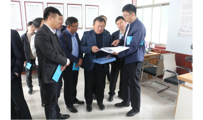 省統計局設管處處長劉東華一行到次邱鎮(zhèn)調研統計改革創(chuàng)新工作