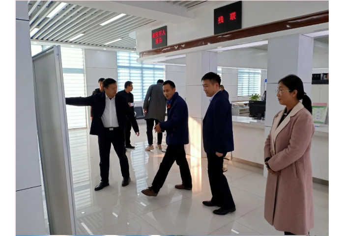 全市示范型退役軍人服務站服務保障體系建設參觀團到次邱鎮(zhèn)觀摩評比